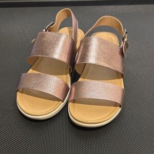Naturalizer sandals
